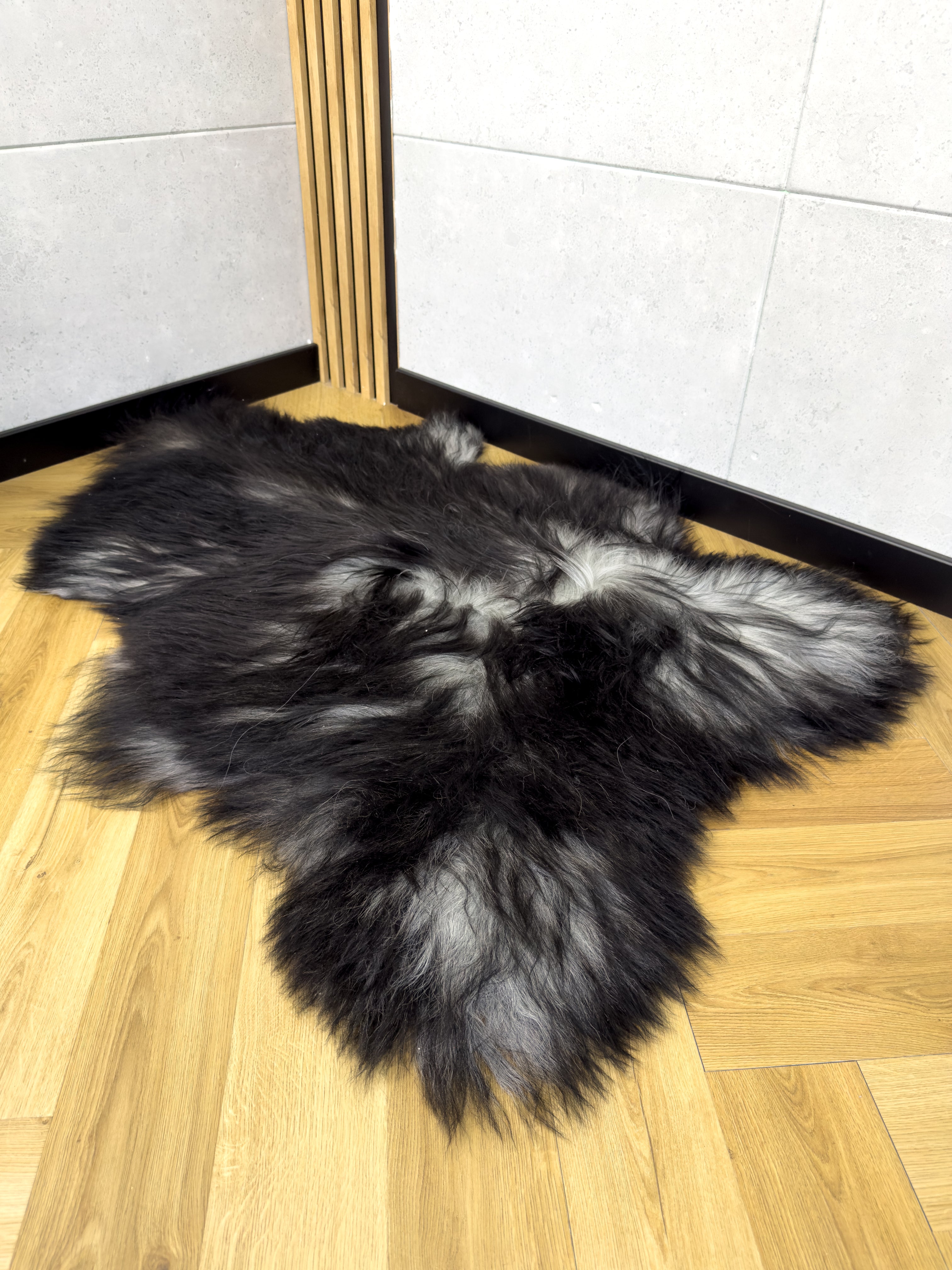Large Icelandic black and gray sheepskin Rug