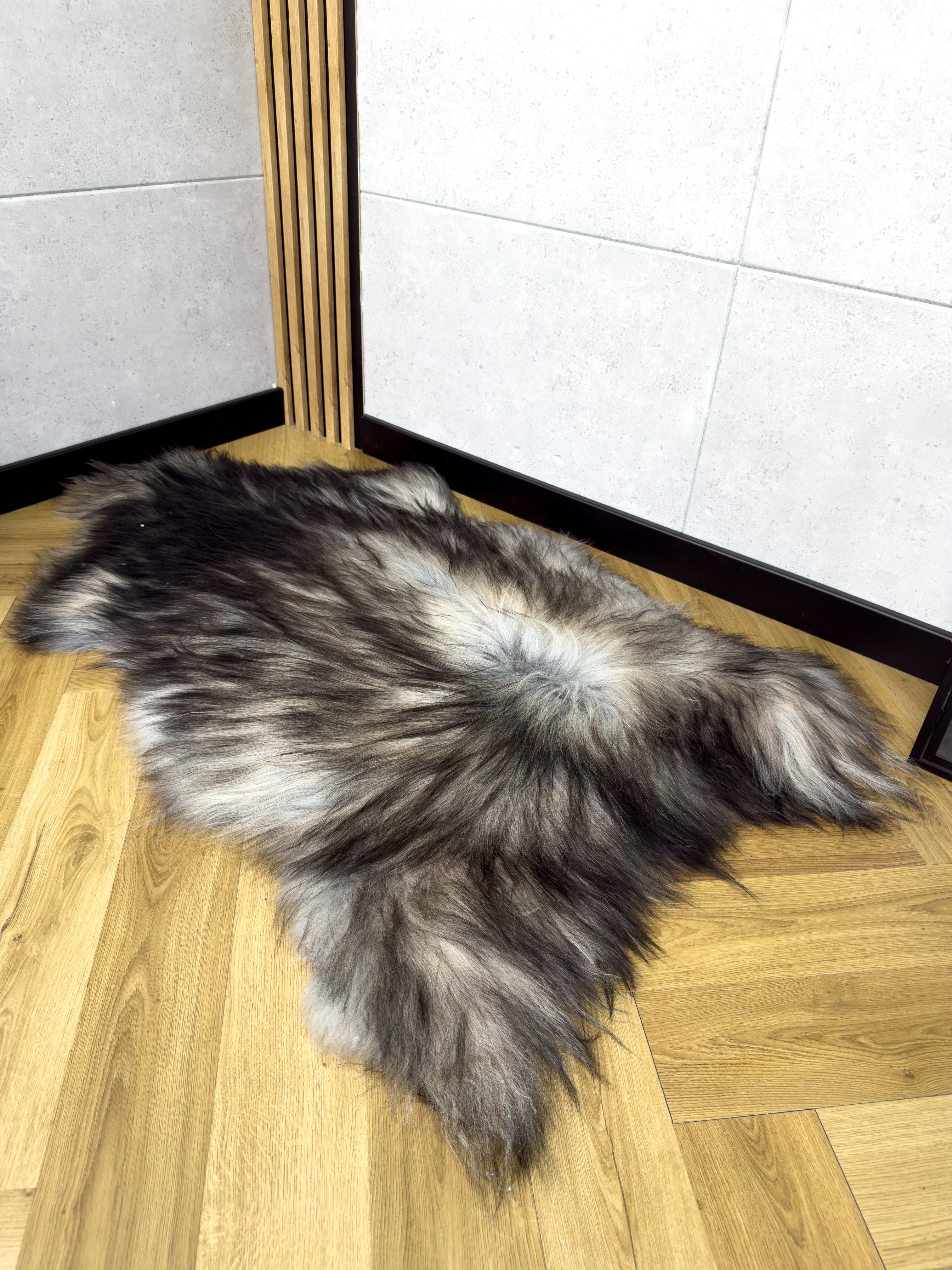Large Icelandic Tricolor sheepskin Rug