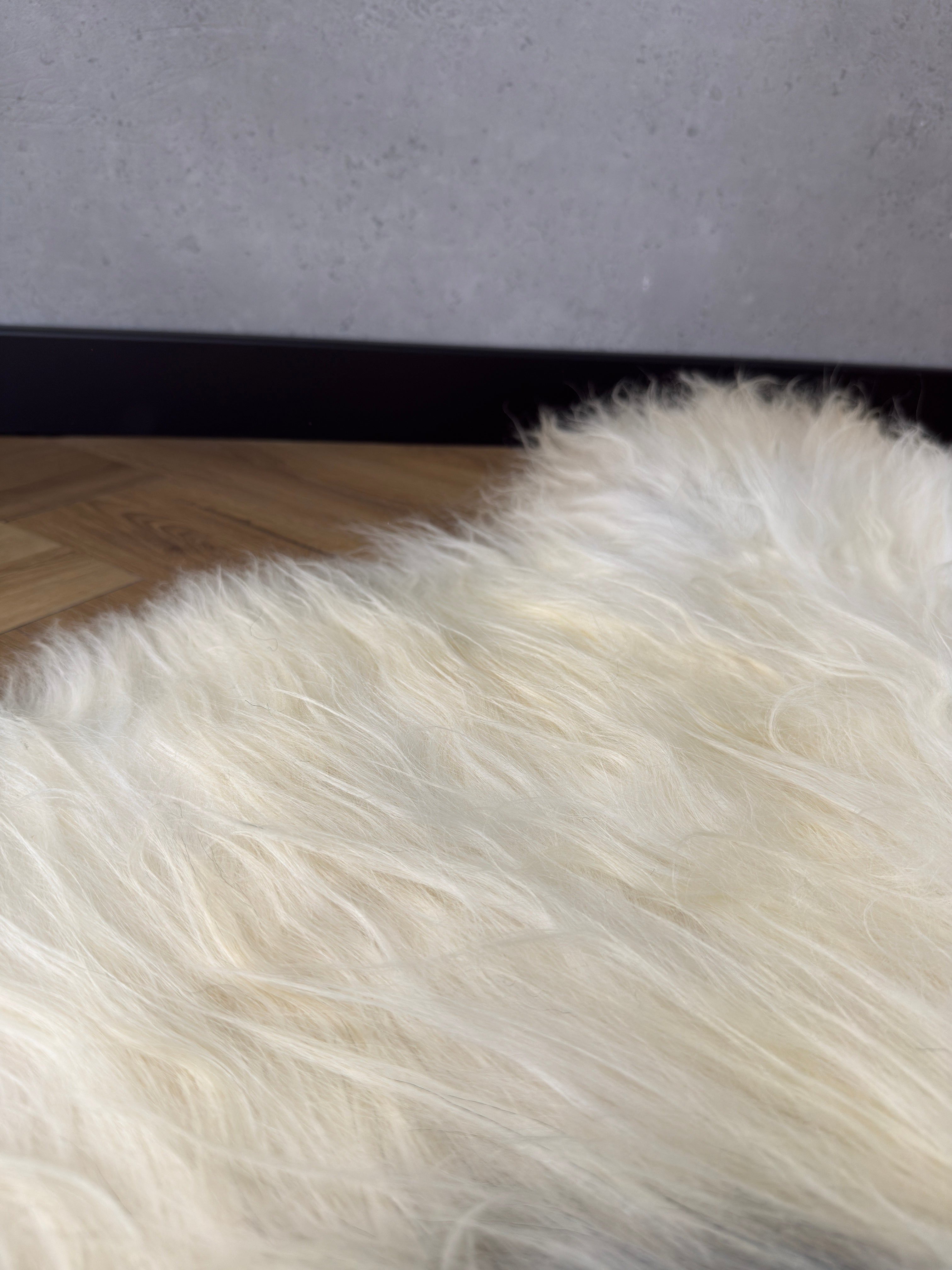 Large Icelandic white and gray sheepskin Rug
